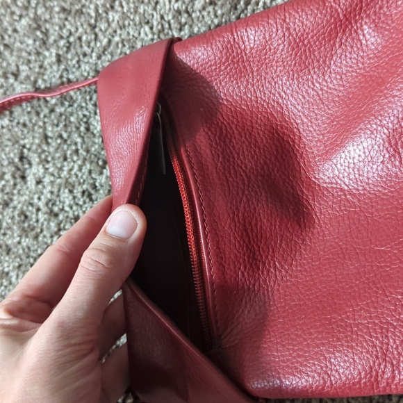 Small Real Italian Leather Cross Body Bag - Picture 2 of 5